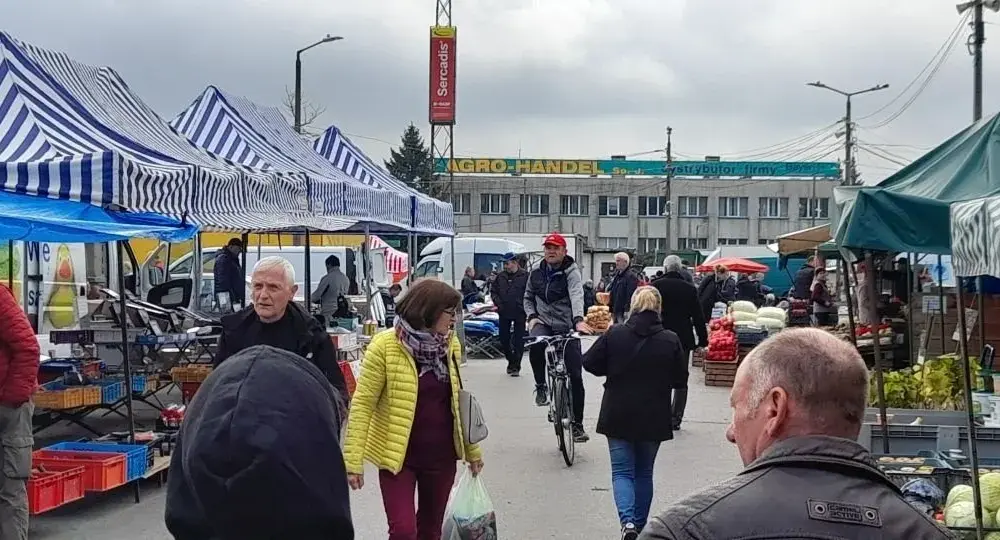 Giełda w Sandomierzu kiedy? Nie przegap daty i najlepszych okazji!