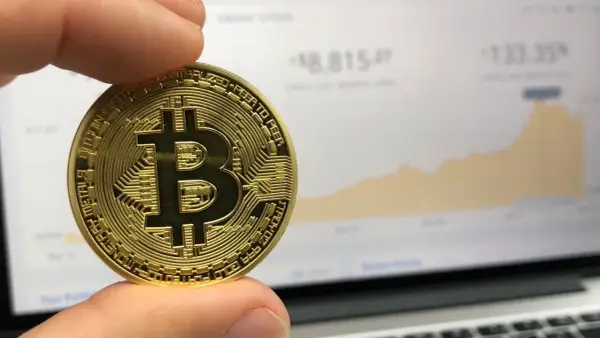 Czy kryptowaluty są opłacalne? Odkryj ryzyka i zyski inwestycji